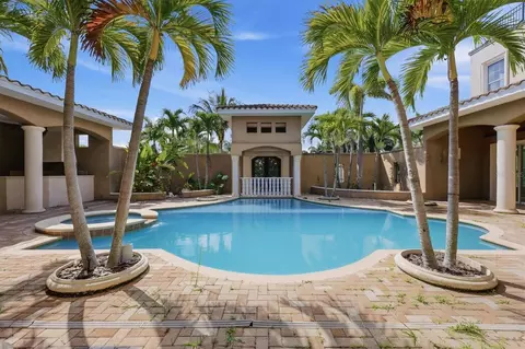 Exterior - 1304 Jumana Loop, Apollo Beach, FL 33572 photo 5 of 7