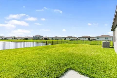 Exterior - 7124 Amelia River Dr, Parrish, FL 34219 photo 7 of 11