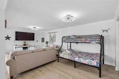 Bedroom - 403 63rd St, Holmes Beach, FL 34217 photo 1 of 8