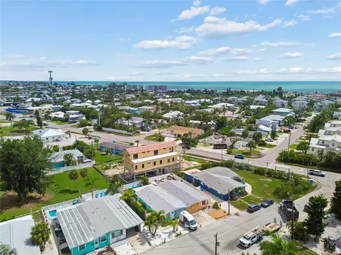 View/Area - 403 63rd St, Holmes Beach, FL 34217 photo 14 of 26