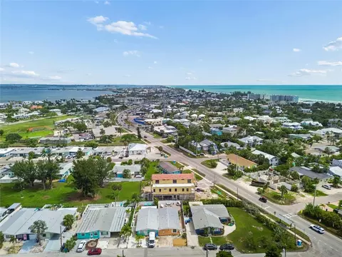 View/Area - 403 63rd St, Holmes Beach, FL 34217 photo 18 of 26