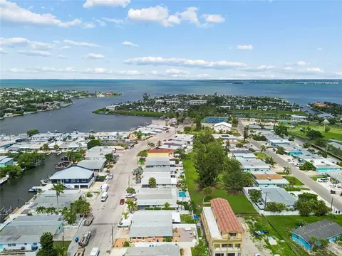 View/Area - 403 63rd St, Holmes Beach, FL 34217 photo 22 of 26