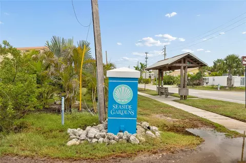 Exterior - 403 63rd St, Holmes Beach, FL 34217 photo 14 of 20