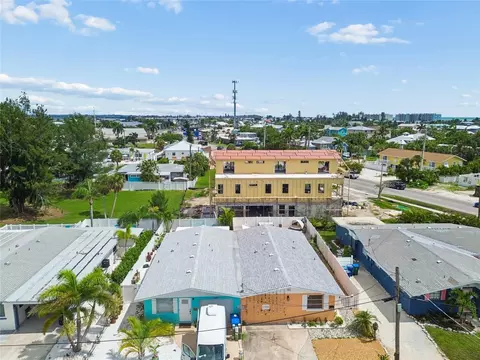 View/Area - 403 63rd St, Holmes Beach, FL 34217 photo 12 of 26