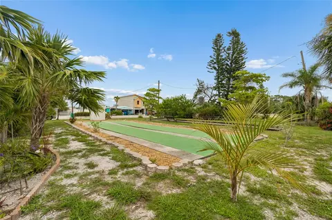 Exterior - 403 63rd St, Holmes Beach, FL 34217 photo 17 of 20