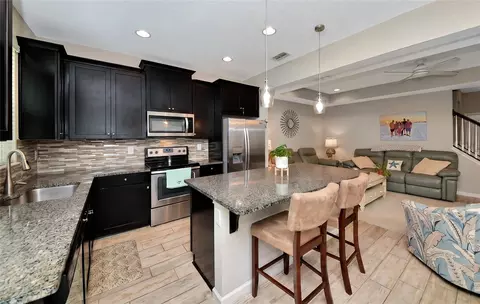 Kitchen - 12455 Trailhead Dr, Bradenton, FL 34211 photo 5 of 8
