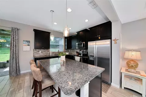 Kitchen - 12455 Trailhead Dr, Bradenton, FL 34211 photo 2 of 8