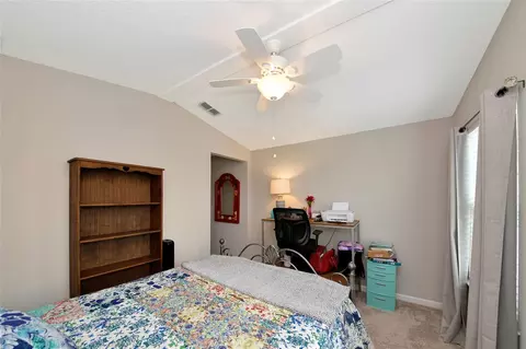 Bedroom - 12455 Trailhead Dr, Bradenton, FL 34211 photo 6 of 10