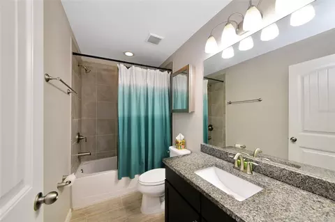 Bath - 12455 Trailhead Dr, Bradenton, FL 34211 photo 5 of 5