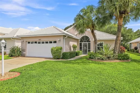 1317 Clubview Ct, Venice, FL 34292