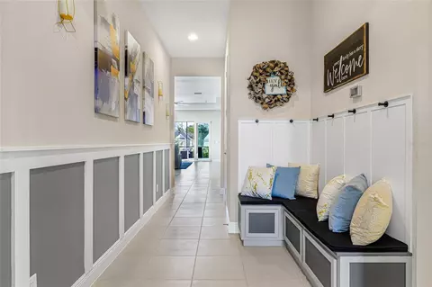 Entry Way - 4316 Sea Marsh Pl, Parrish, FL 34219 photo 2 of 3