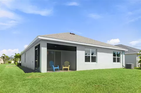 Exterior - 2721 Greenleaf Ter, Parrish, FL 34219 photo 3 of 6
