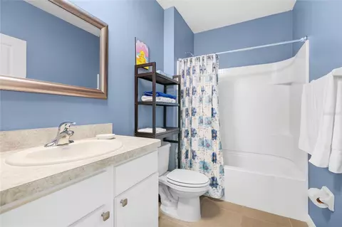 Bath - 2721 Greenleaf Ter, Parrish, FL 34219 photo 2 of 2