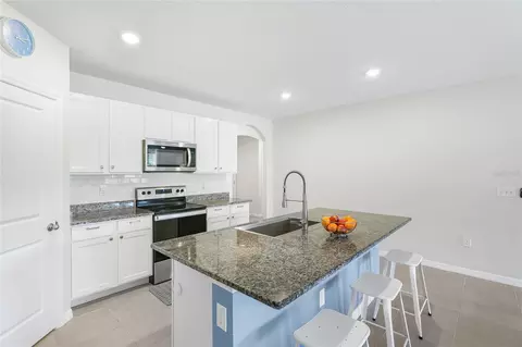 Kitchen - 2721 Greenleaf Ter, Parrish, FL 34219 photo 3 of 3