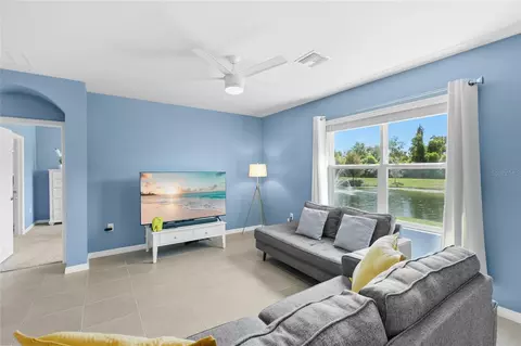 Living - 2721 Greenleaf Ter, Parrish, FL 34219 photo 2 of 3