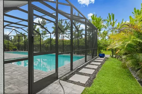 Exterior - 1024 Fernleaf Run, Bradenton, FL 34212 photo 13 of 19