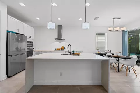 Kitchen - 1024 Fernleaf Run, Bradenton, FL 34212 photo 2 of 7