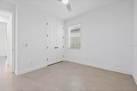 Bedroom - 1024 Fernleaf Run, Bradenton, FL 34212 photo 5 of 6
