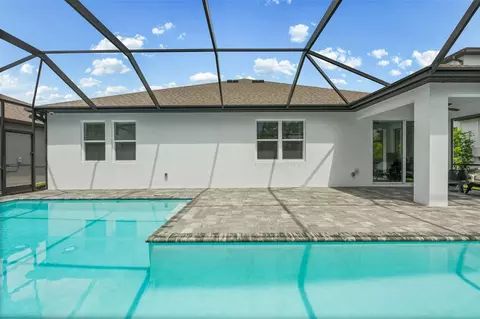 Exterior - 1024 Fernleaf Run, Bradenton, FL 34212 photo 8 of 19