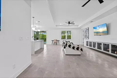 Entry Way - 1024 Fernleaf Run, Bradenton, FL 34212 photo 3 of 5
