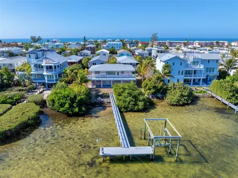2512 Avenue A, Bradenton Beach, FL 34217