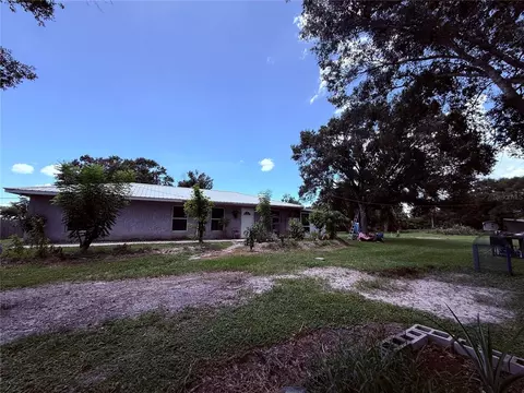 Exterior - 2015 NW 46th Ave, Okeechobee, FL 34972 photo 5 of 42