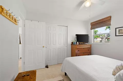 Bedroom - 2237 2nd Ave E, Bradenton, FL 34208 photo 4 of 4