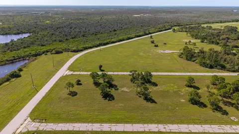 12368 Croker Ct, Placida, FL 33946 photo 17