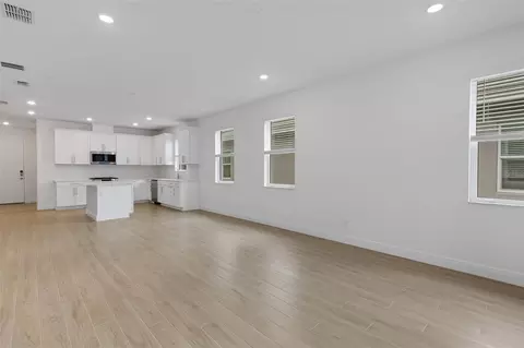 Living - 18135 Cherished Loop, Bradenton, FL 34211 photo 2 of 2