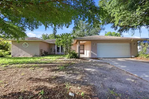 3972 Helene St, Sarasota, FL 34233