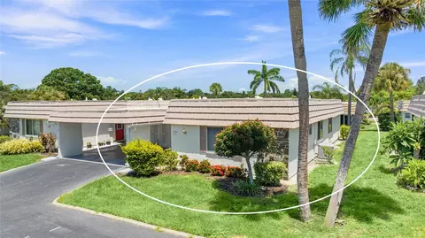 2327 Waterbluff Pl #V315, Sarasota, FL 34231