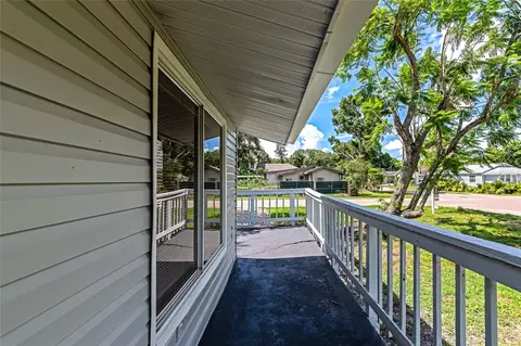 Exterior - 416 27th Ave W, Bradenton, FL 34205 photo 3 of 6
