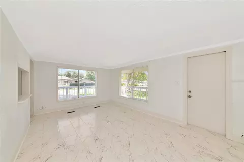 Living - 416 27th Ave W, Bradenton, FL 34205 photo 2 of 3