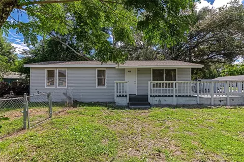 Exterior - 416 27th Ave W, Bradenton, FL 34205 photo 5 of 6
