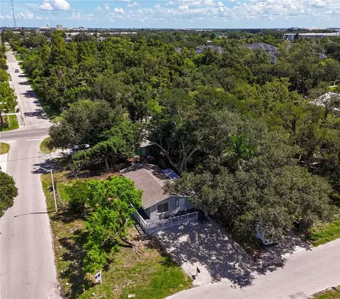 View/Area - 416 27th Ave W, Bradenton, FL 34205 photo 3 of 11