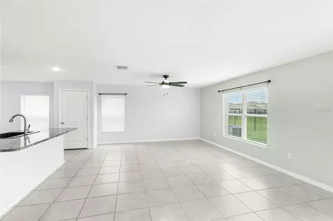 Living - 10116 Charlotte Dr, Parrish, FL 34219 photo 2 of 4