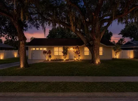 Exterior - 2336 Java Plum Ave, Sarasota, FL 34232 photo 8 of 8