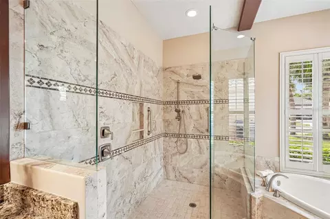 Bath - 403 Lansbrook Dr, Venice, FL 34292 photo 4 of 9