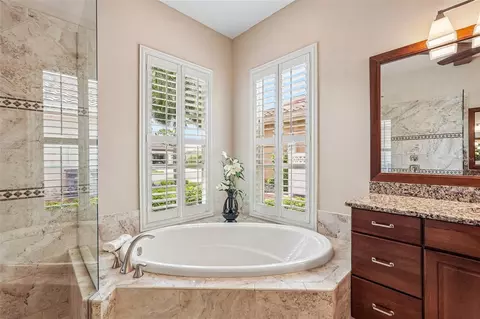 Bath - 403 Lansbrook Dr, Venice, FL 34292 photo 6 of 9