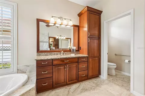 Bath - 403 Lansbrook Dr, Venice, FL 34292 photo 5 of 9