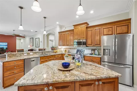 Kitchen - 403 Lansbrook Dr, Venice, FL 34292 photo 6 of 6