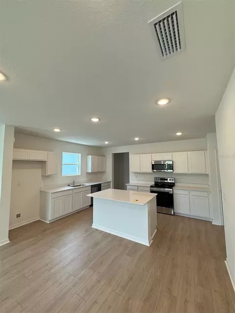 Kitchen - 13025 Red Deer Pl, Parrish, FL 34219 photo 1 of 1