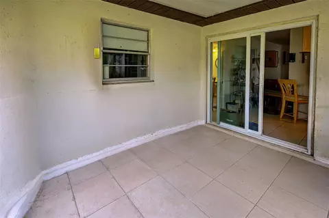 Exterior - 355 Trinity Rd, Venice, FL 34293 photo 12 of 13
