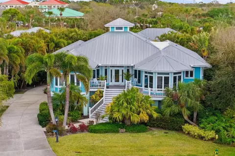 746 Eagle Point Dr, Venice, FL 34285
