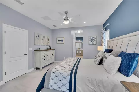 Bedroom - 3321 Woodmont Dr, Parrish, FL 34219 photo 3 of 8