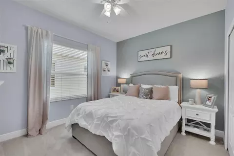 Bedroom - 3321 Woodmont Dr, Parrish, FL 34219 photo 4 of 8