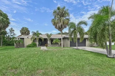 6106 45th St W, Bradenton, FL 34210