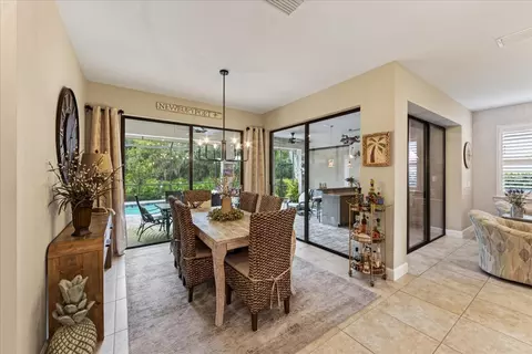 Dining - 7608 Viola Loop, Bradenton, FL 34202 photo 1 of 3