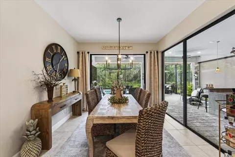 Dining - 7608 Viola Loop, Bradenton, FL 34202 photo 2 of 3