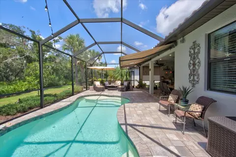Exterior - 7608 Viola Loop, Bradenton, FL 34202 photo 4 of 16